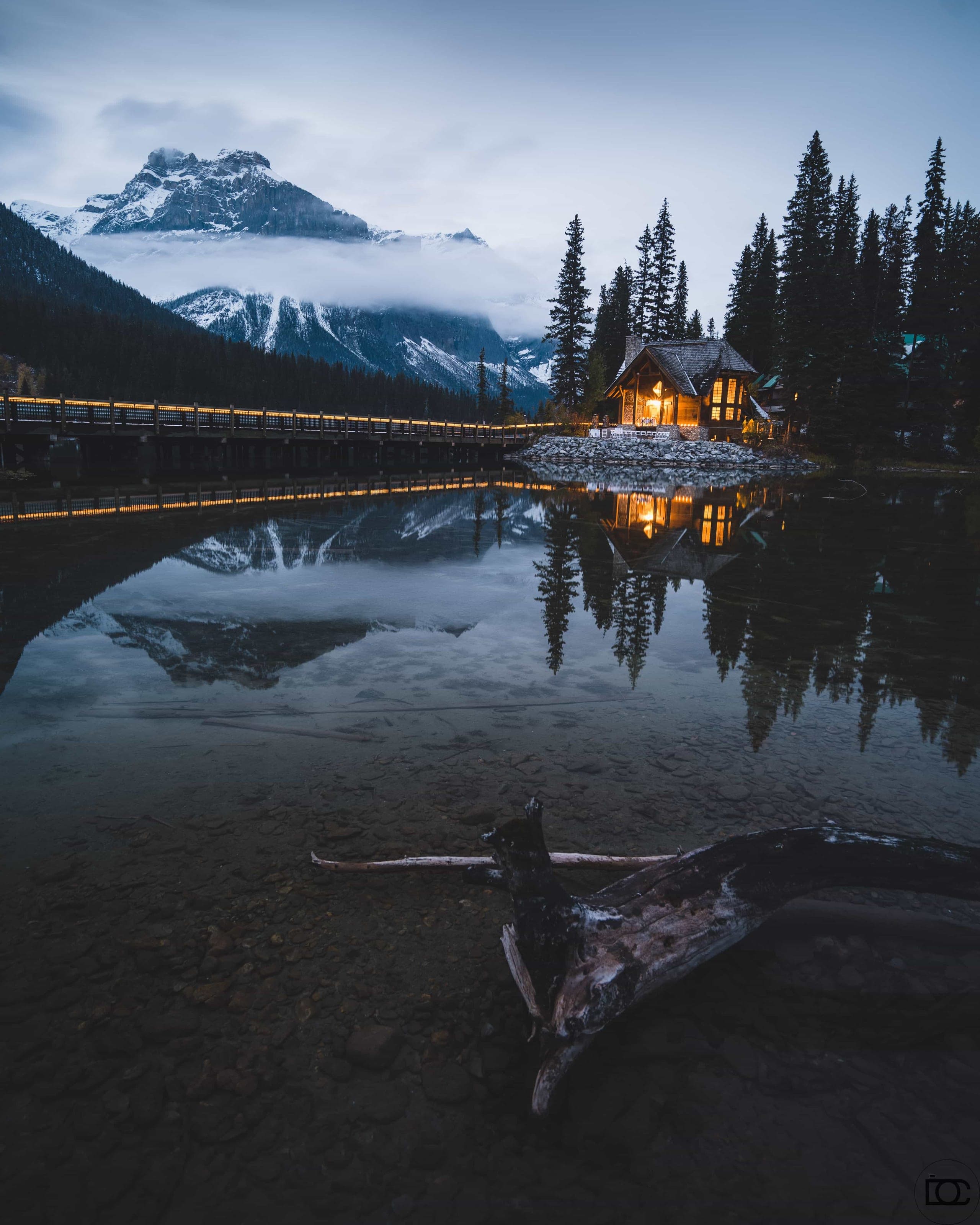 Land photograph: Lake Emerald